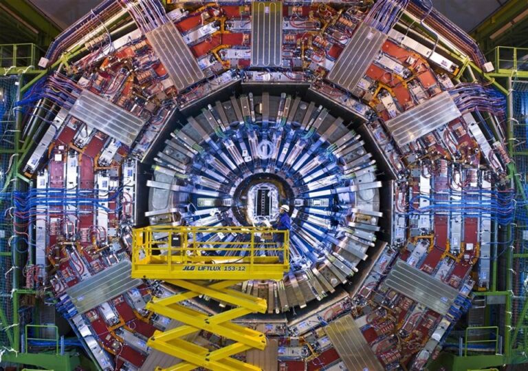 CERN y la guerra en Ucrania: las consecuencias del conflicto bélico en la cooperación científica internacional